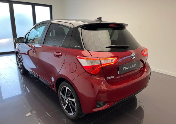 Toyota Yaris cena 72900 przebieg: 30600, rok produkcji 2019 z Człopa małe 22